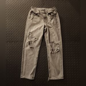 American Eagle Women's Distressed Jeans Size 8
